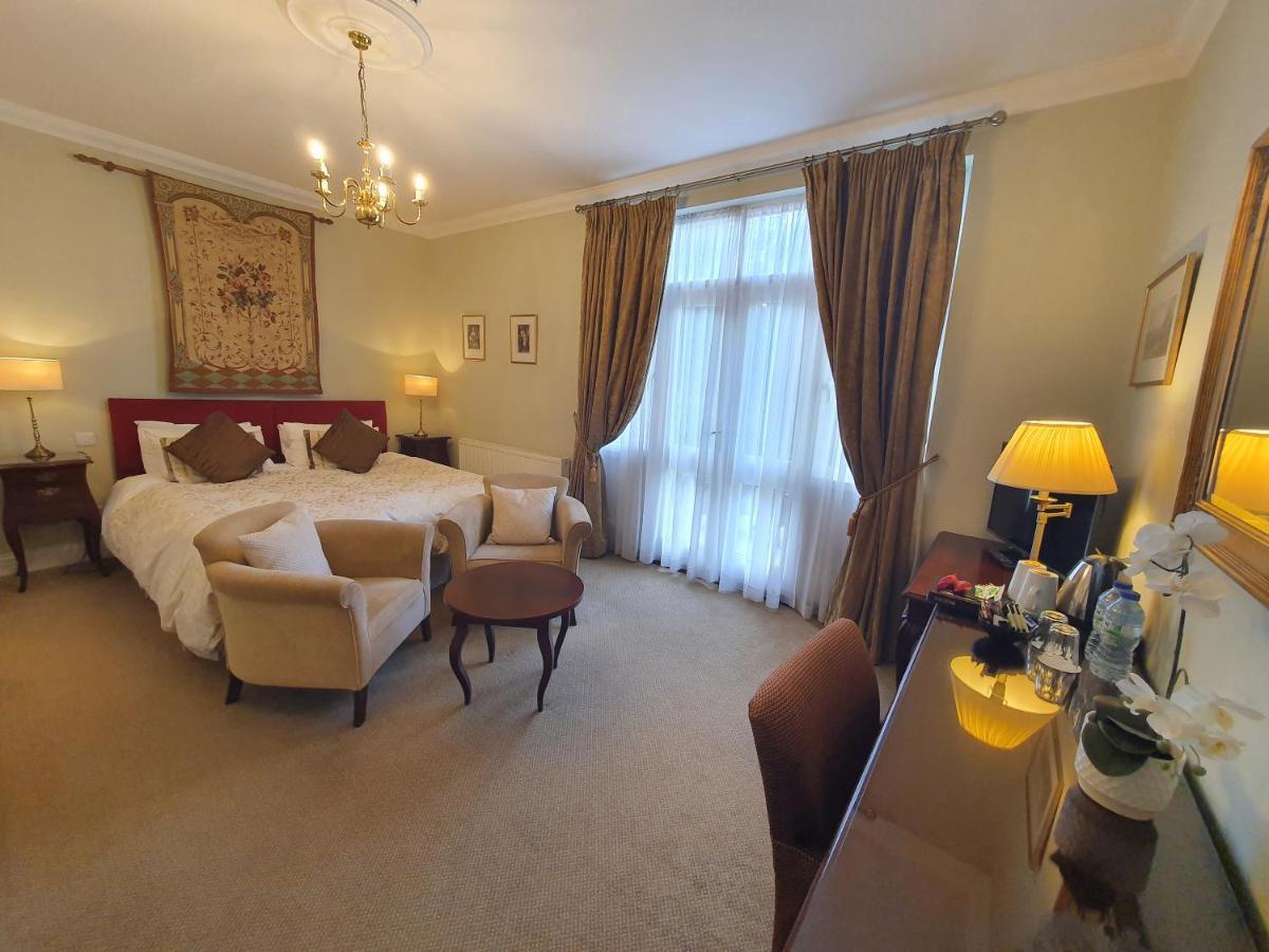 Ditton Lodge Kingston upon Thames  Εξωτερικό φωτογραφία