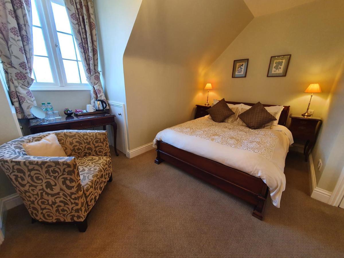 Ditton Lodge Kingston upon Thames  Εξωτερικό φωτογραφία